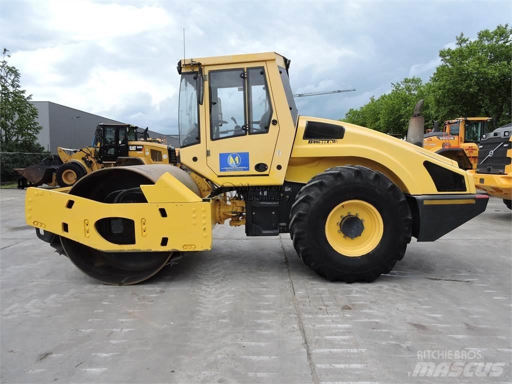 Bomag BW211D-4 GERMAN Alti cilindri compactori