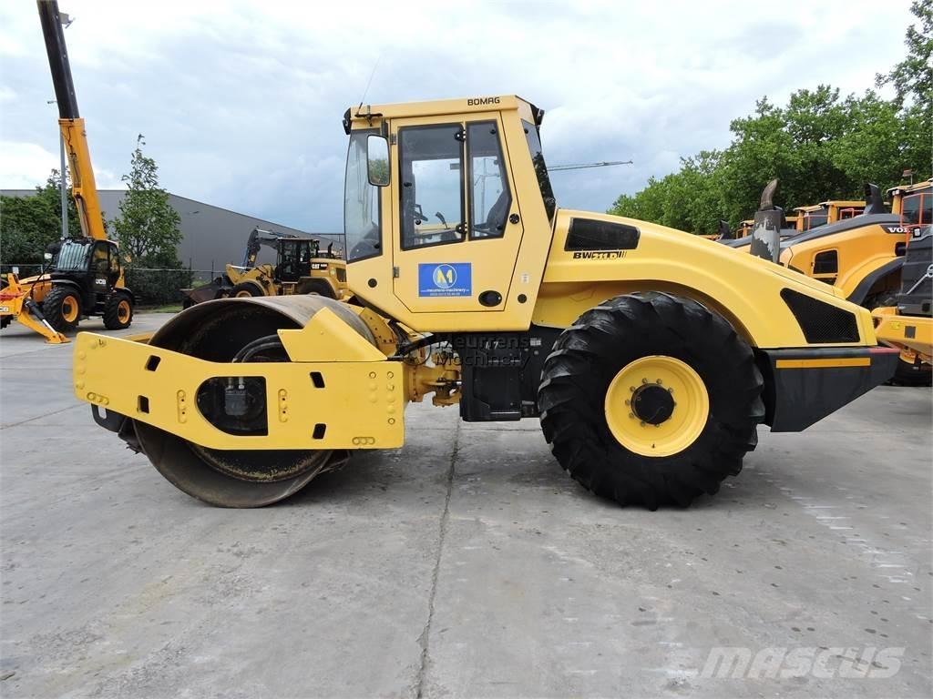 Bomag BW211D-4 GERMAN Alti cilindri compactori