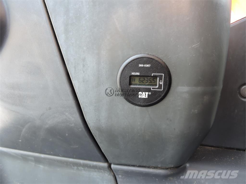 CAT 313FL Excavatoare pe șenile
