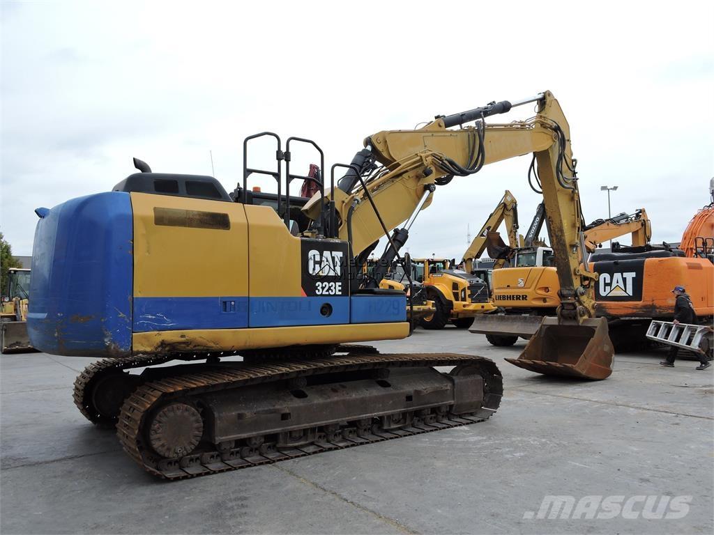 CAT 323EL Excavatoare pe șenile
