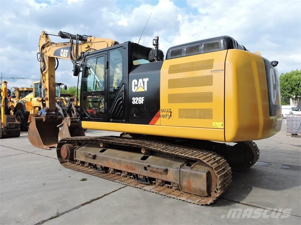 CAT 326F Excavatoare pe șenile

