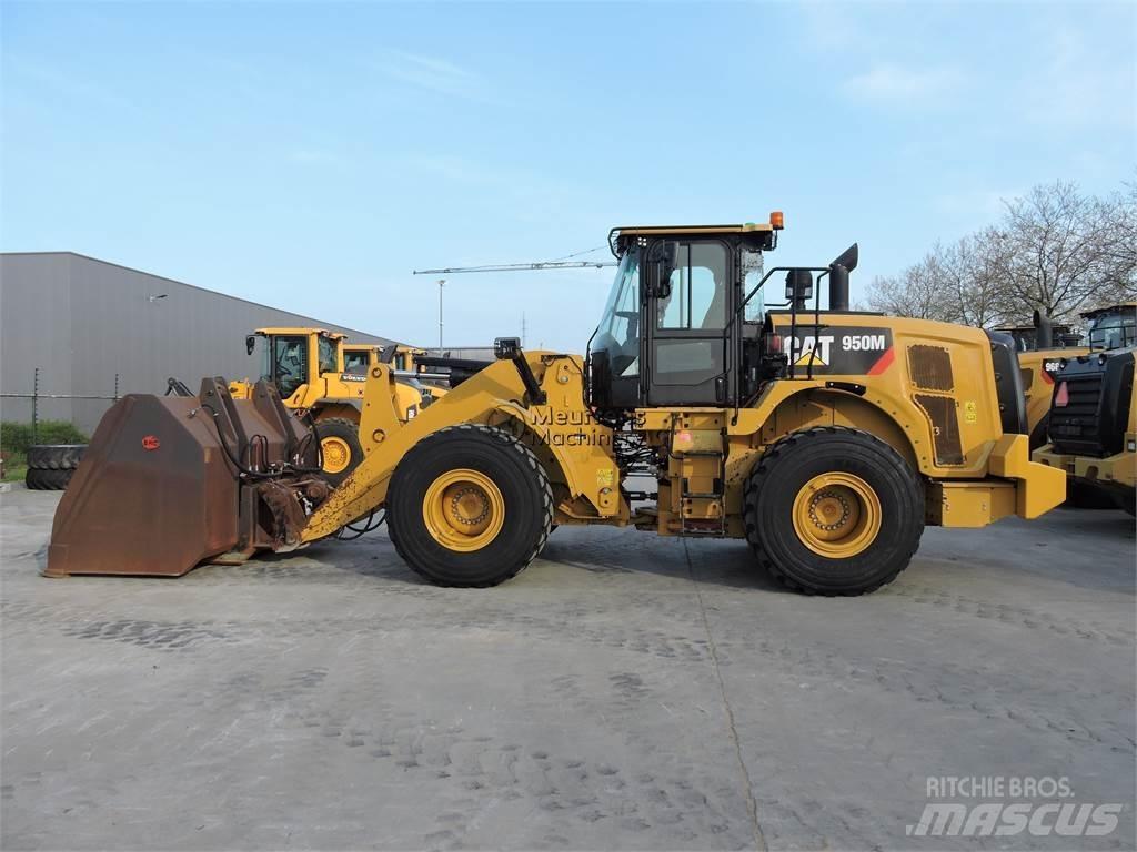 CAT 950M Incarcator pe pneuri