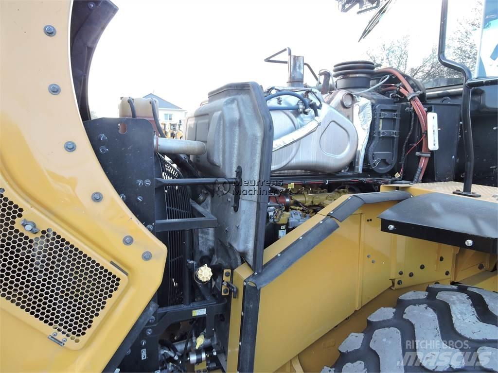 CAT 950M Incarcator pe pneuri