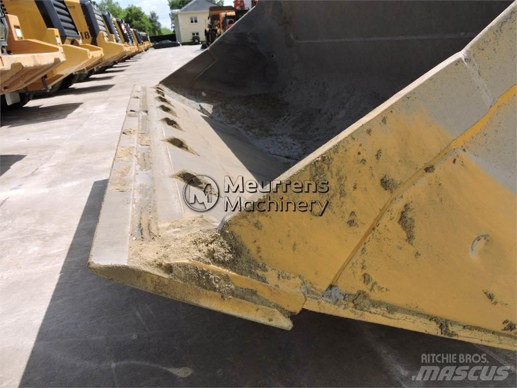 CAT 972M GERMAN Incarcator pe pneuri