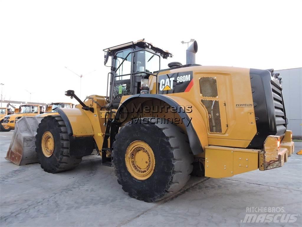 CAT 980M Incarcator pe pneuri
