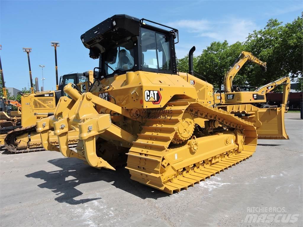 CAT D5 Buldozere