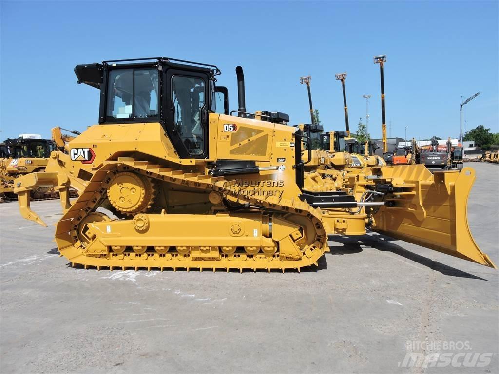 CAT D5 Buldozere