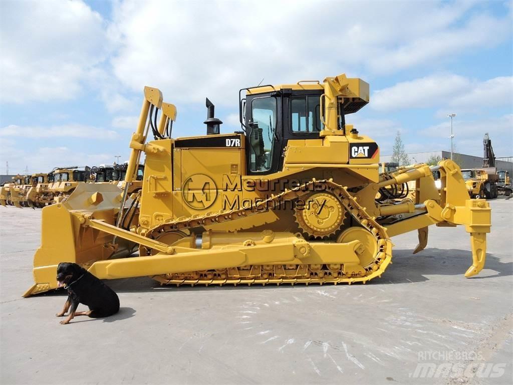 CAT D7R Buldozere