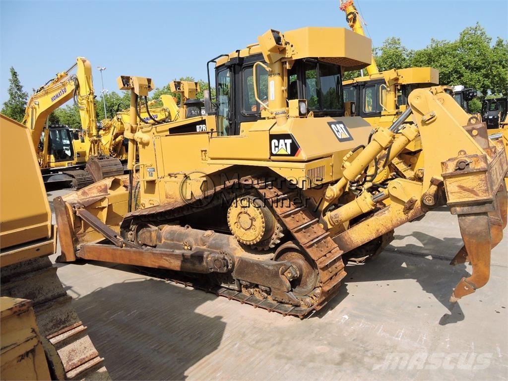 CAT D7R Buldozere