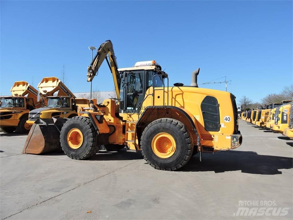 Hyundai HL970 Incarcator pe pneuri