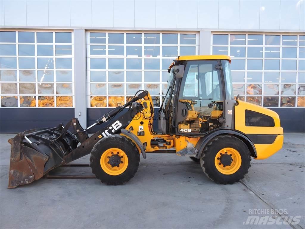 JCB 406 Incarcator pe pneuri