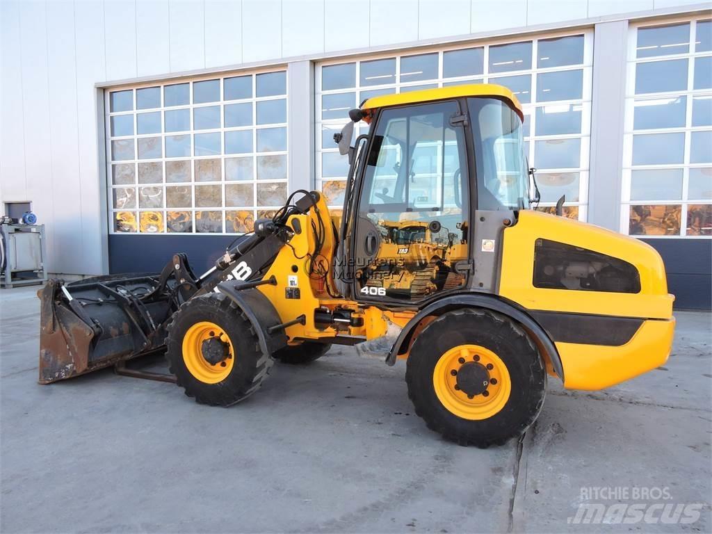 JCB 406 Incarcator pe pneuri