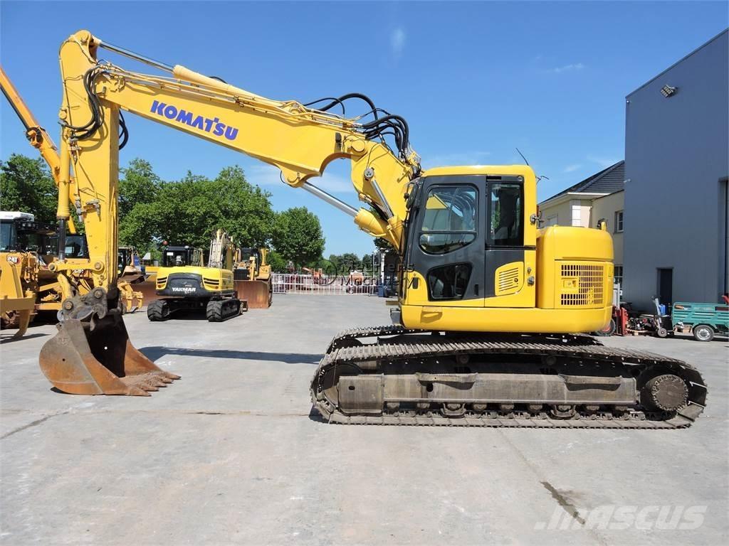 Komatsu PC228 Excavatoare pe șenile
