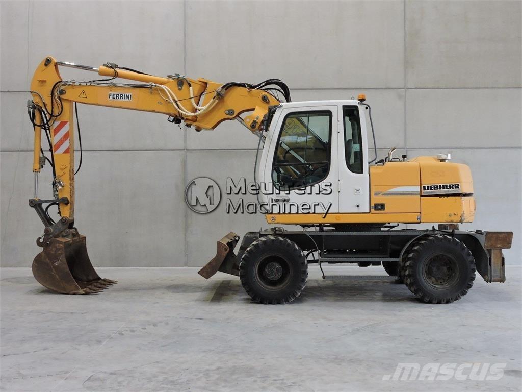 Liebherr A312 Excavatoare cu roti