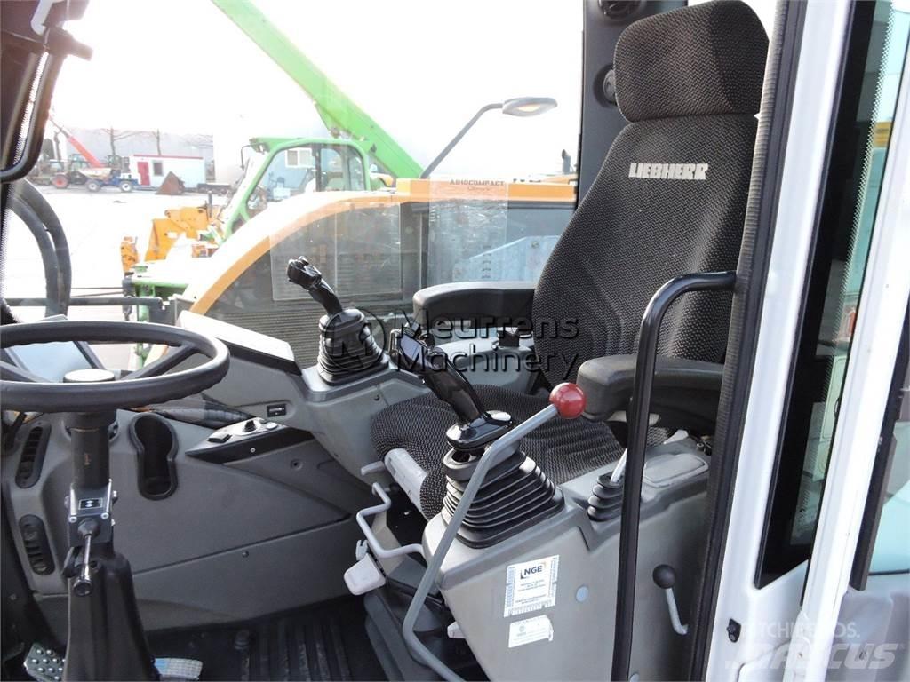 Liebherr A910 Excavatoare cu roti