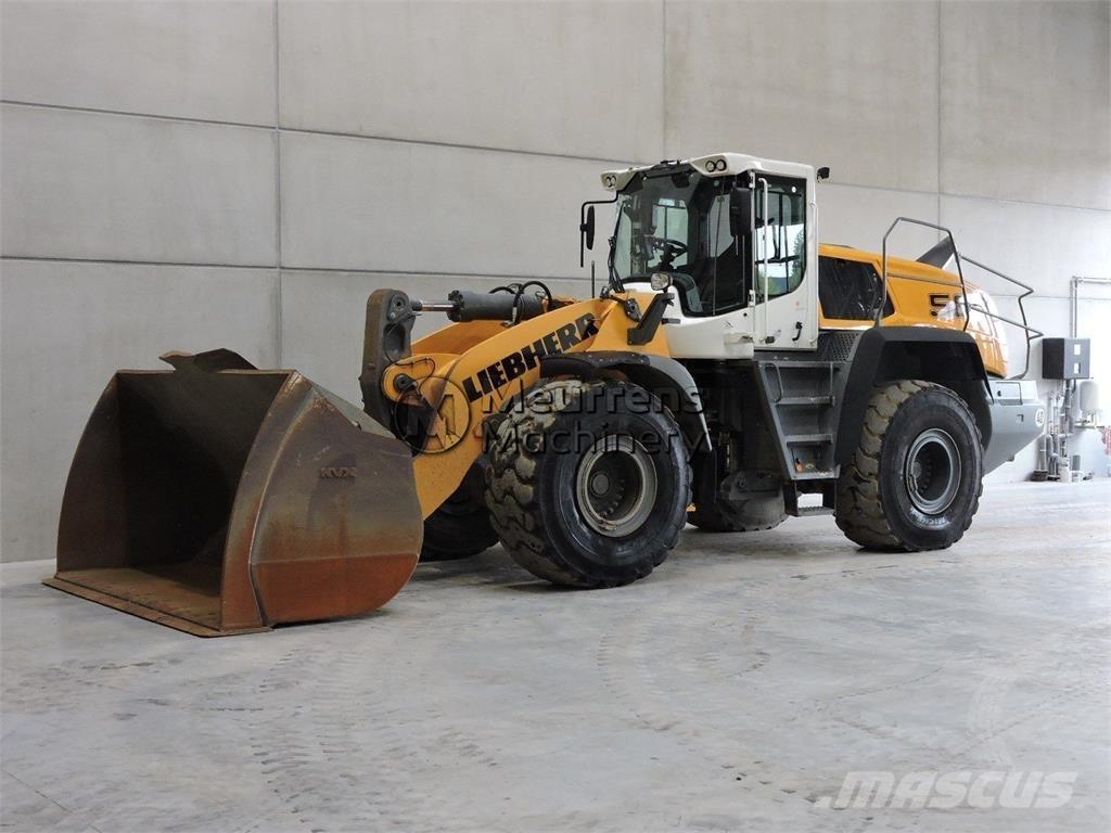 Liebherr L580 X Power Incarcator pe pneuri