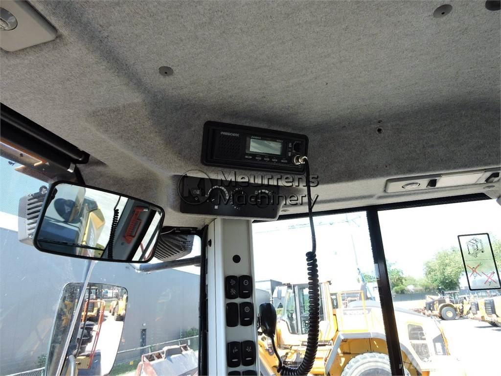Volvo L120H Incarcator pe pneuri