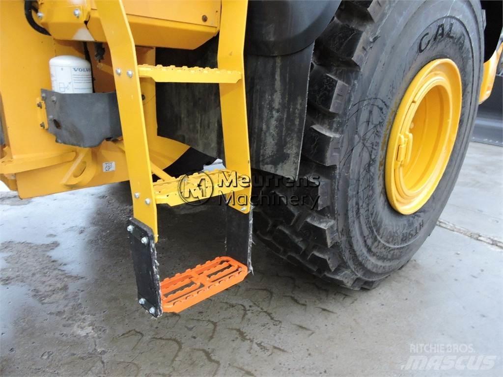 Volvo L150H Incarcator pe pneuri