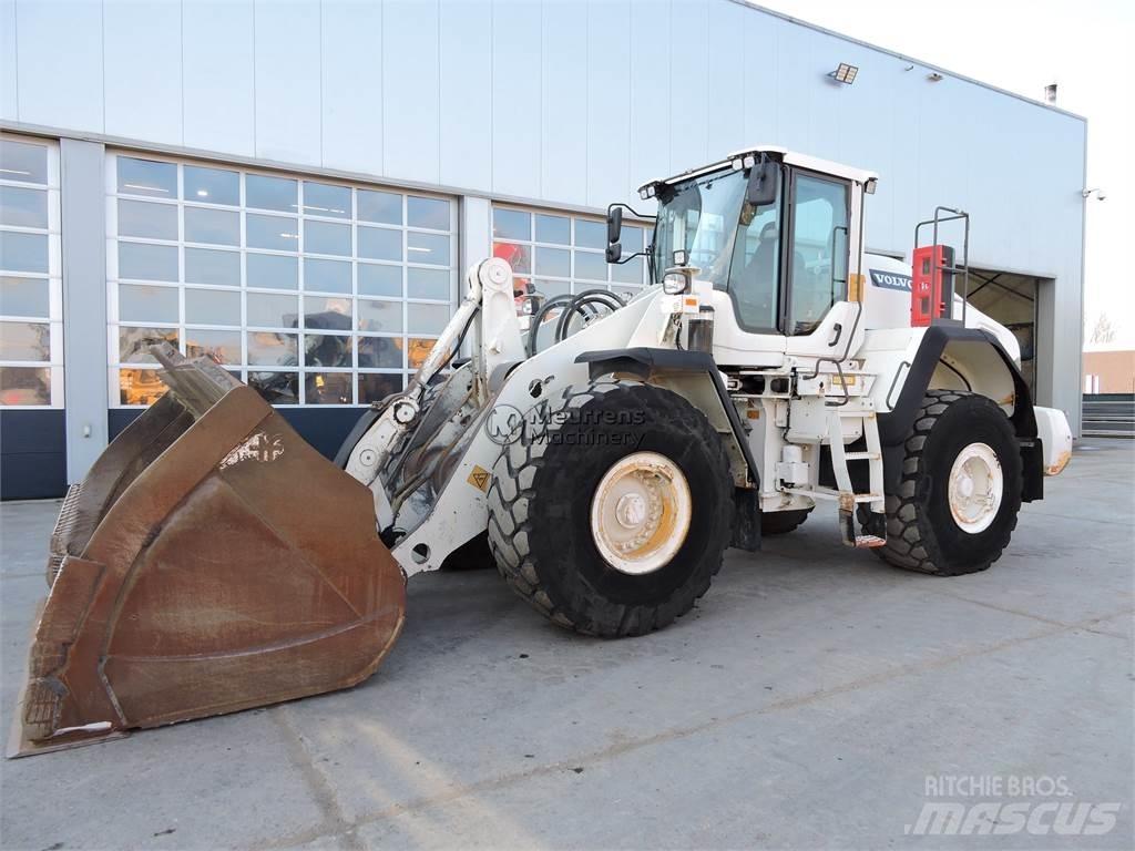 Volvo L180H Incarcator pe pneuri