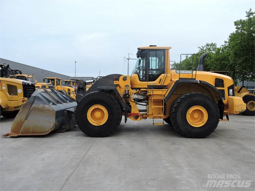 Volvo L250G Incarcator pe pneuri