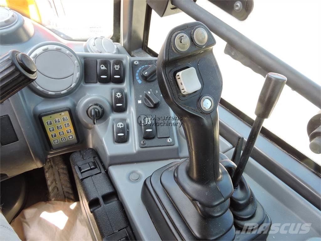 Volvo L25F + FORK Incarcator pe pneuri