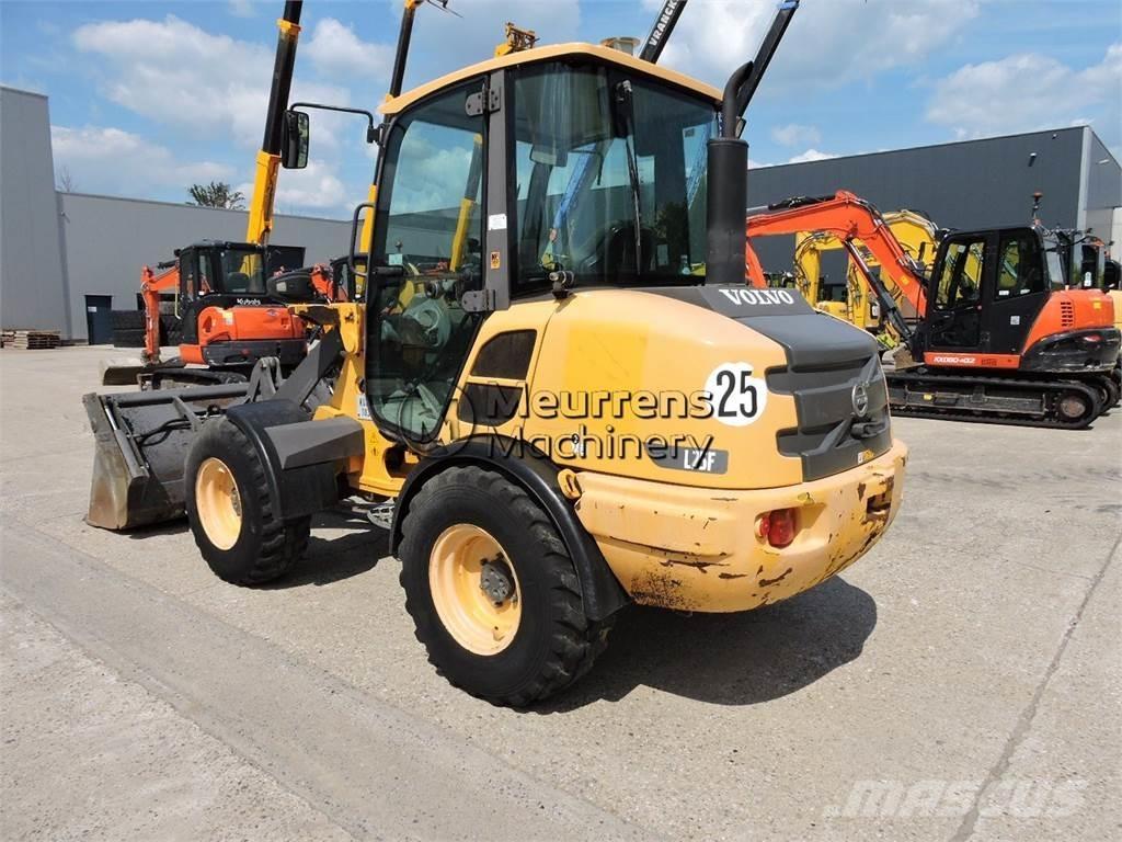 Volvo L25F + FORK Incarcator pe pneuri