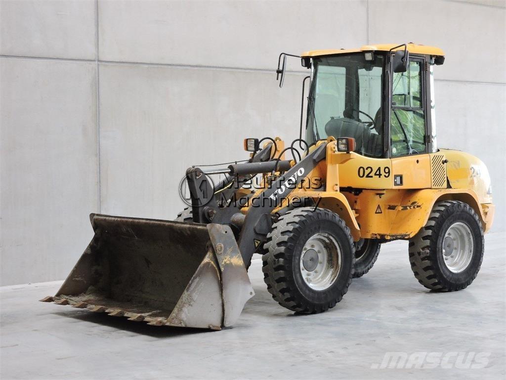 Volvo L30B Incarcator pe pneuri