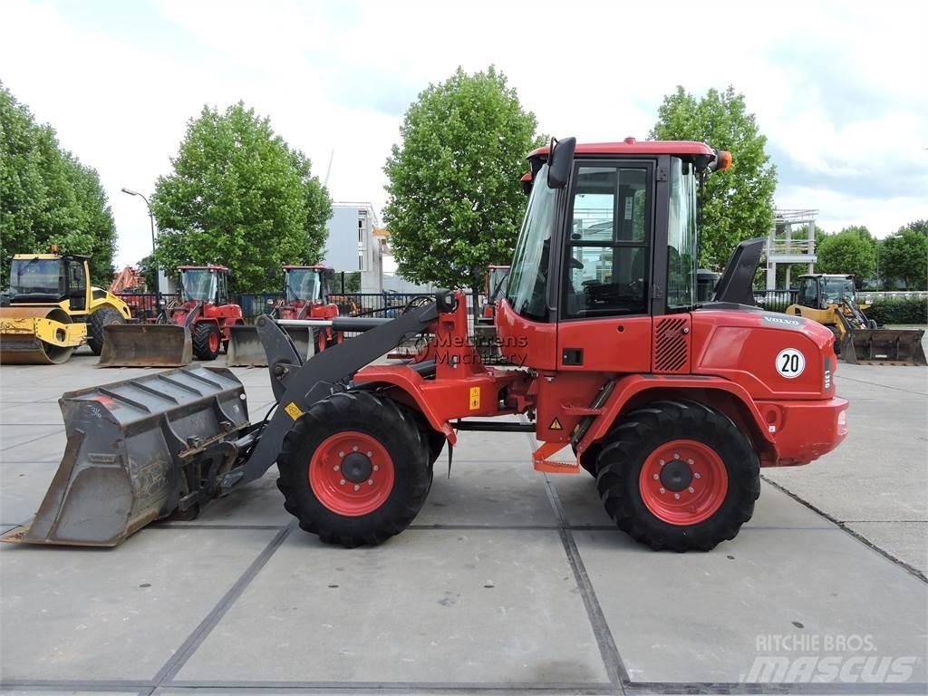 Volvo L35G + Fork-German Incarcator pe pneuri