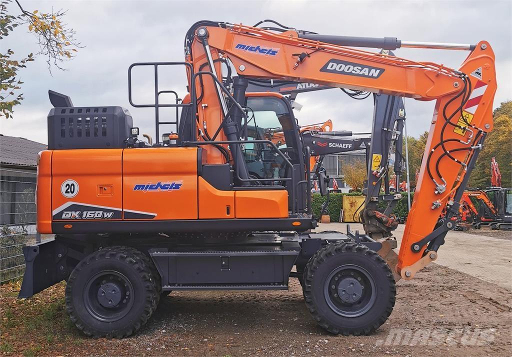 Doosan DX 160 W-7 Excavatoare cu roti