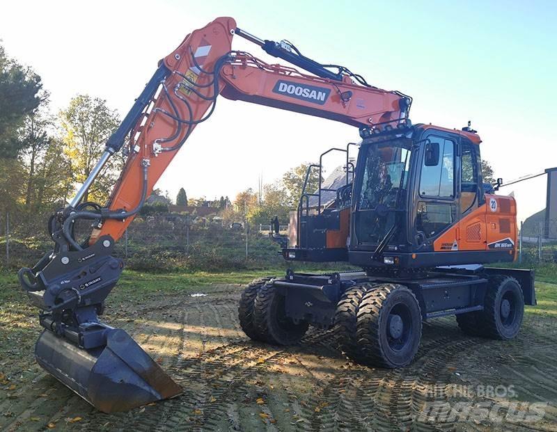 Doosan DX 165 WR-7 Excavatoare cu roti