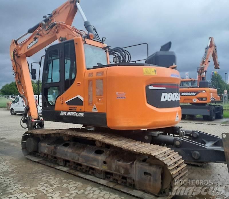 Doosan DX 235 LCR-7 Excavatoare pe șenile
