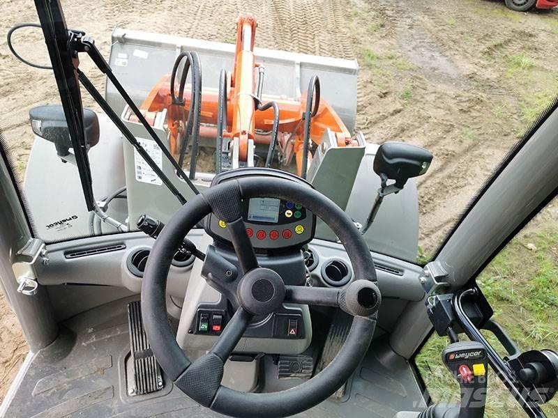 Weycor AR 420 Incarcator pe pneuri