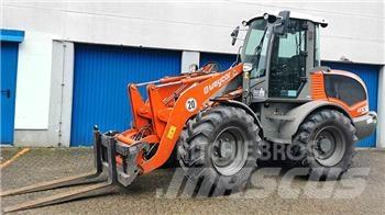 Weycor AR 530 Incarcator pe pneuri