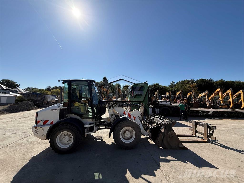 CAT 908 M Incarcator pe pneuri