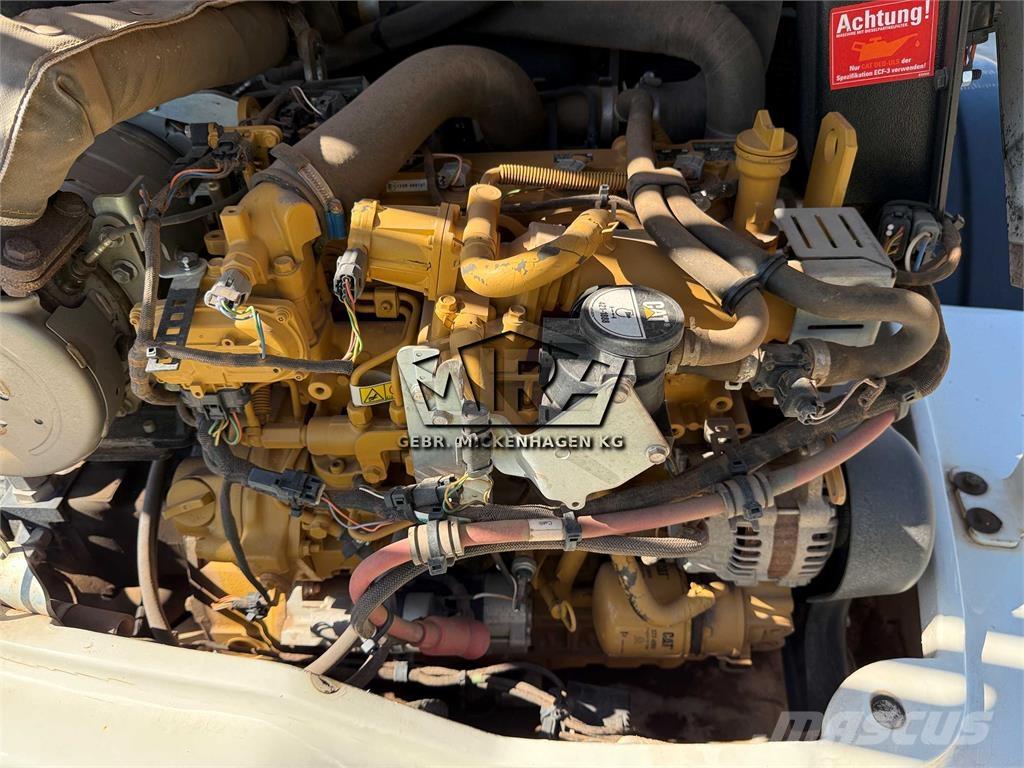 CAT 908 M Incarcator pe pneuri