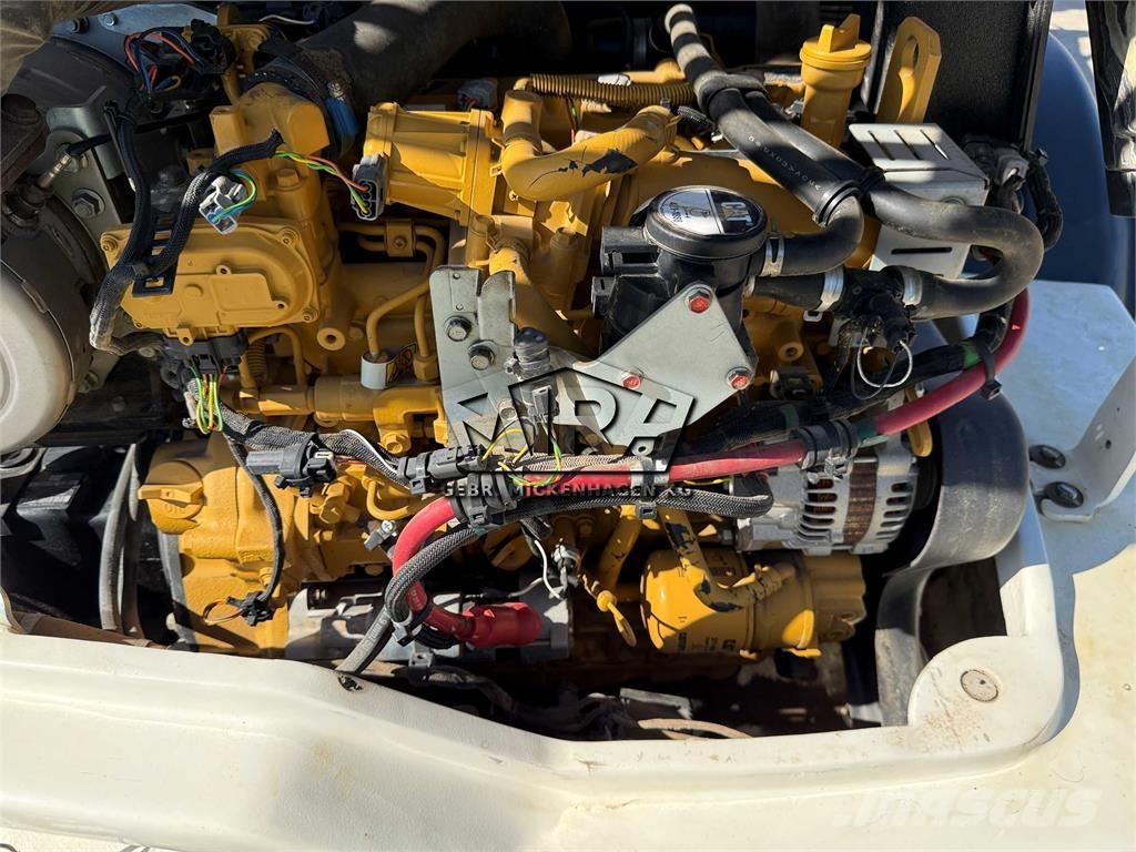 CAT 908 M Incarcator pe pneuri