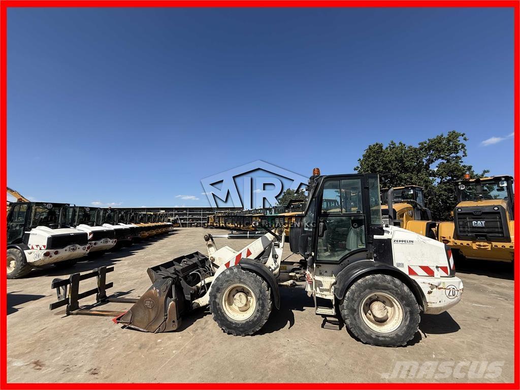 CAT 908 M Incarcator pe pneuri