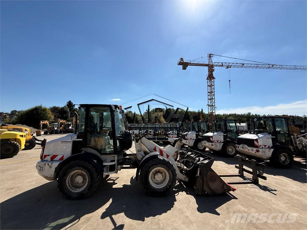 CAT 908 M Incarcator pe pneuri