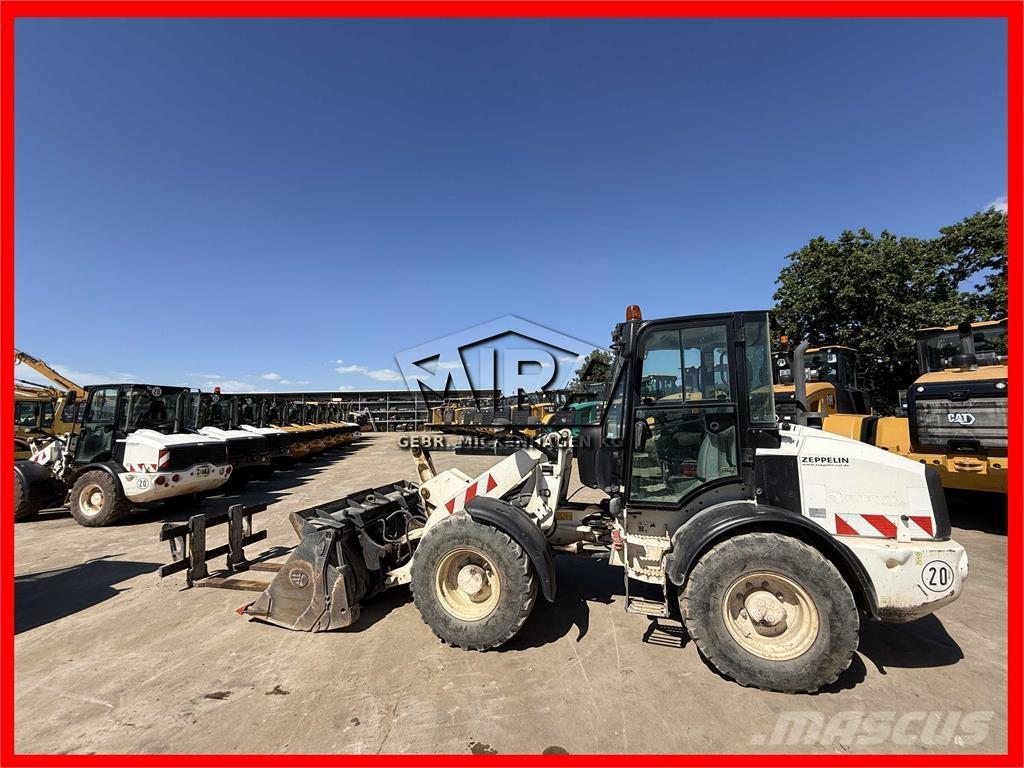 CAT 908 M Incarcator pe pneuri