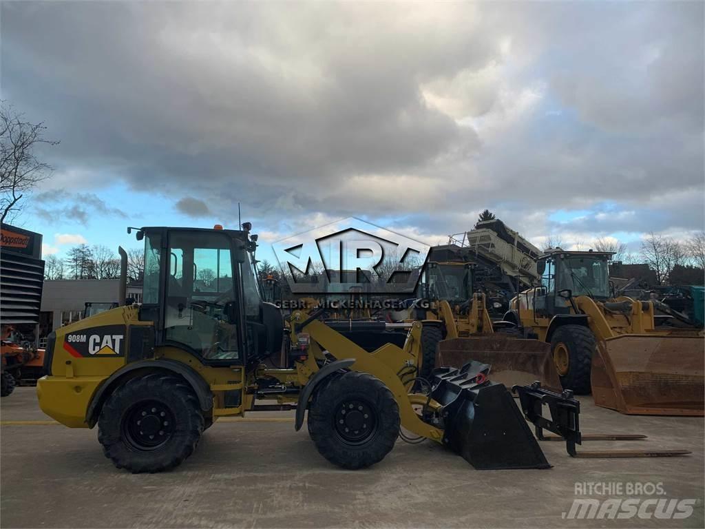 CAT 908M Incarcator pe pneuri