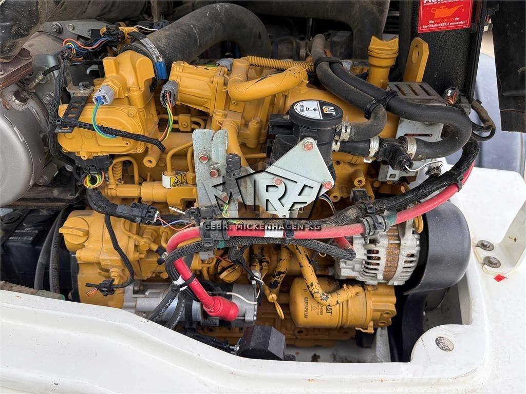 CAT 908M Incarcator pe pneuri