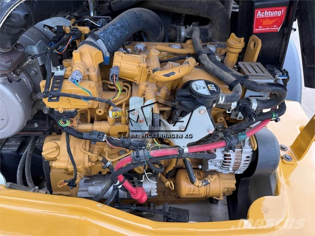 CAT 908M Incarcator pe pneuri