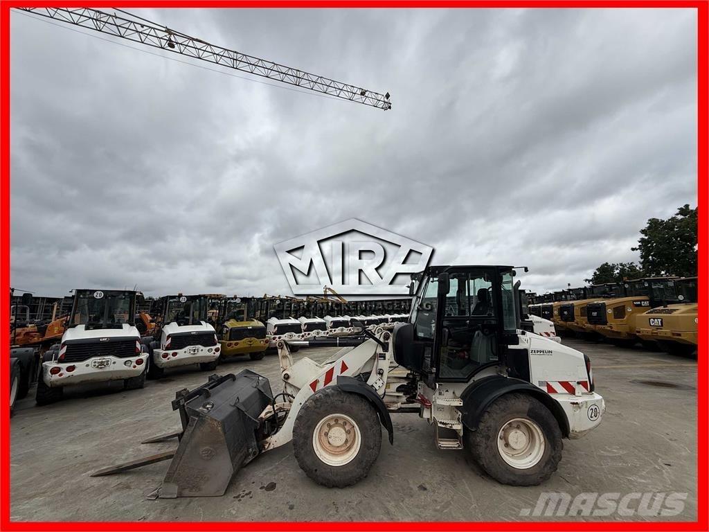CAT 908M Incarcator pe pneuri
