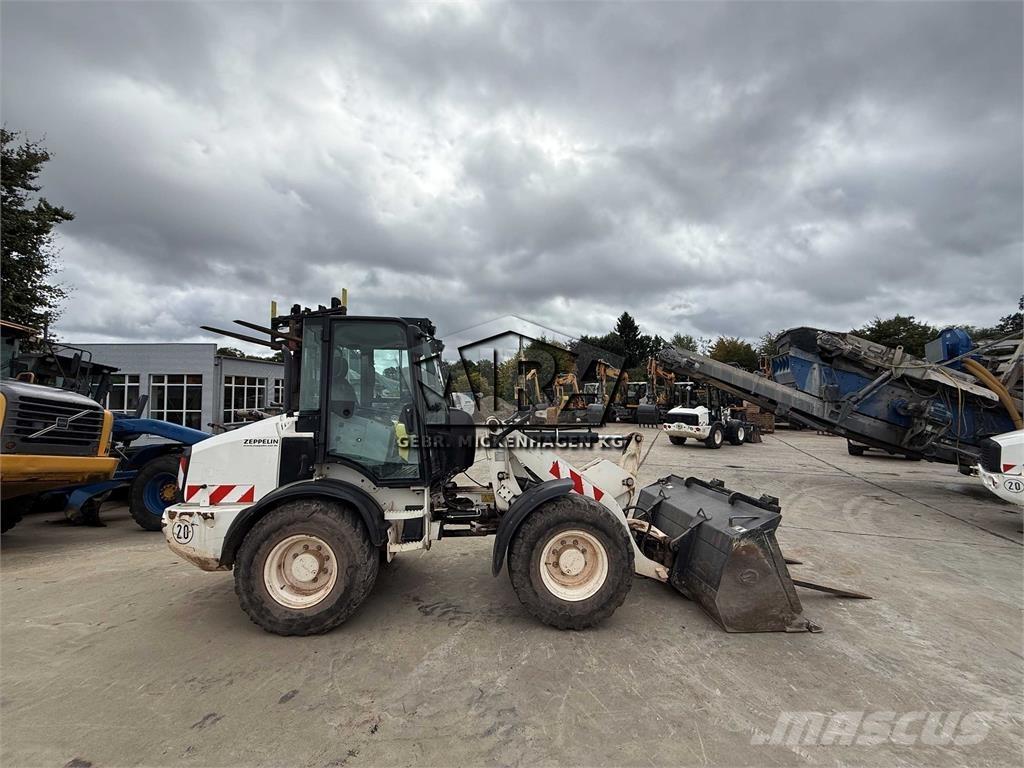 CAT 908M Incarcator pe pneuri