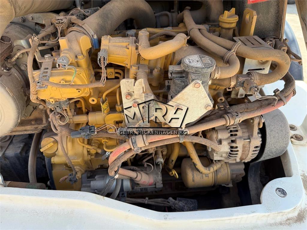 CAT 908M Incarcator pe pneuri