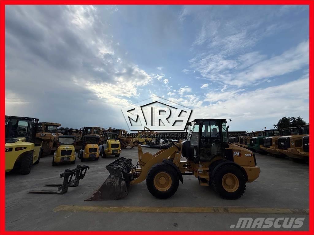 CAT 908M Incarcator pe pneuri