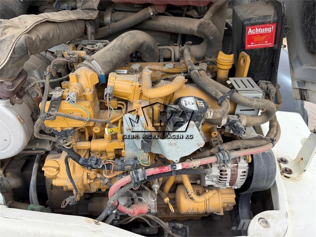 CAT 908M Incarcator pe pneuri
