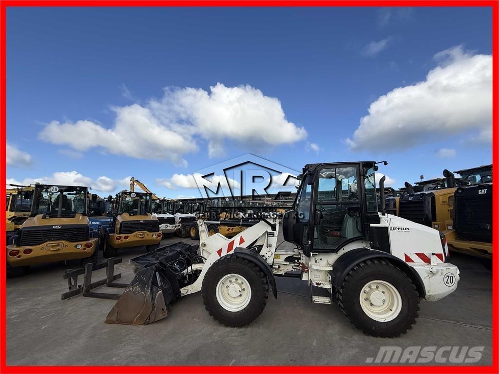 CAT 908M Incarcator pe pneuri