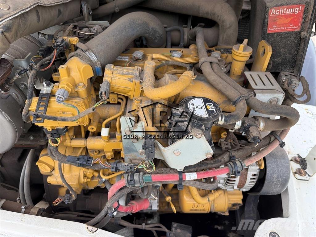 CAT 908M Incarcator pe pneuri