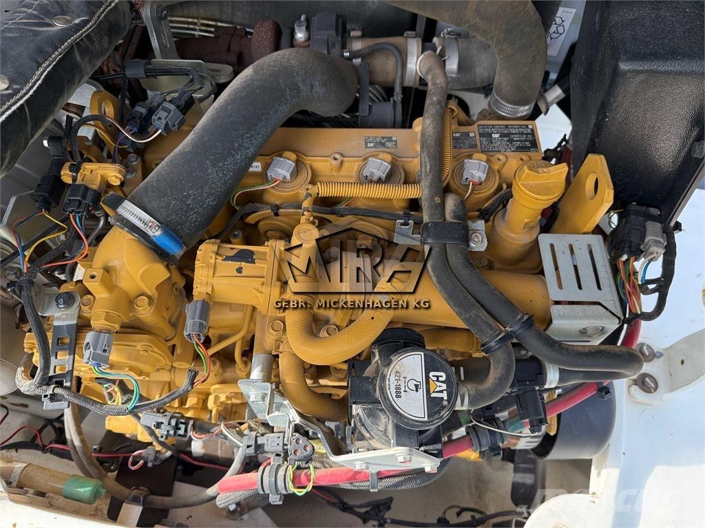 CAT 908M Incarcator pe pneuri